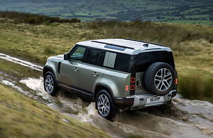 Land Rover Defender z nowymi silnikami