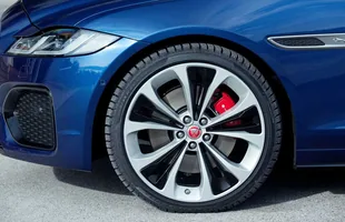Jaguar XF po liftingu — zdjęcie 6