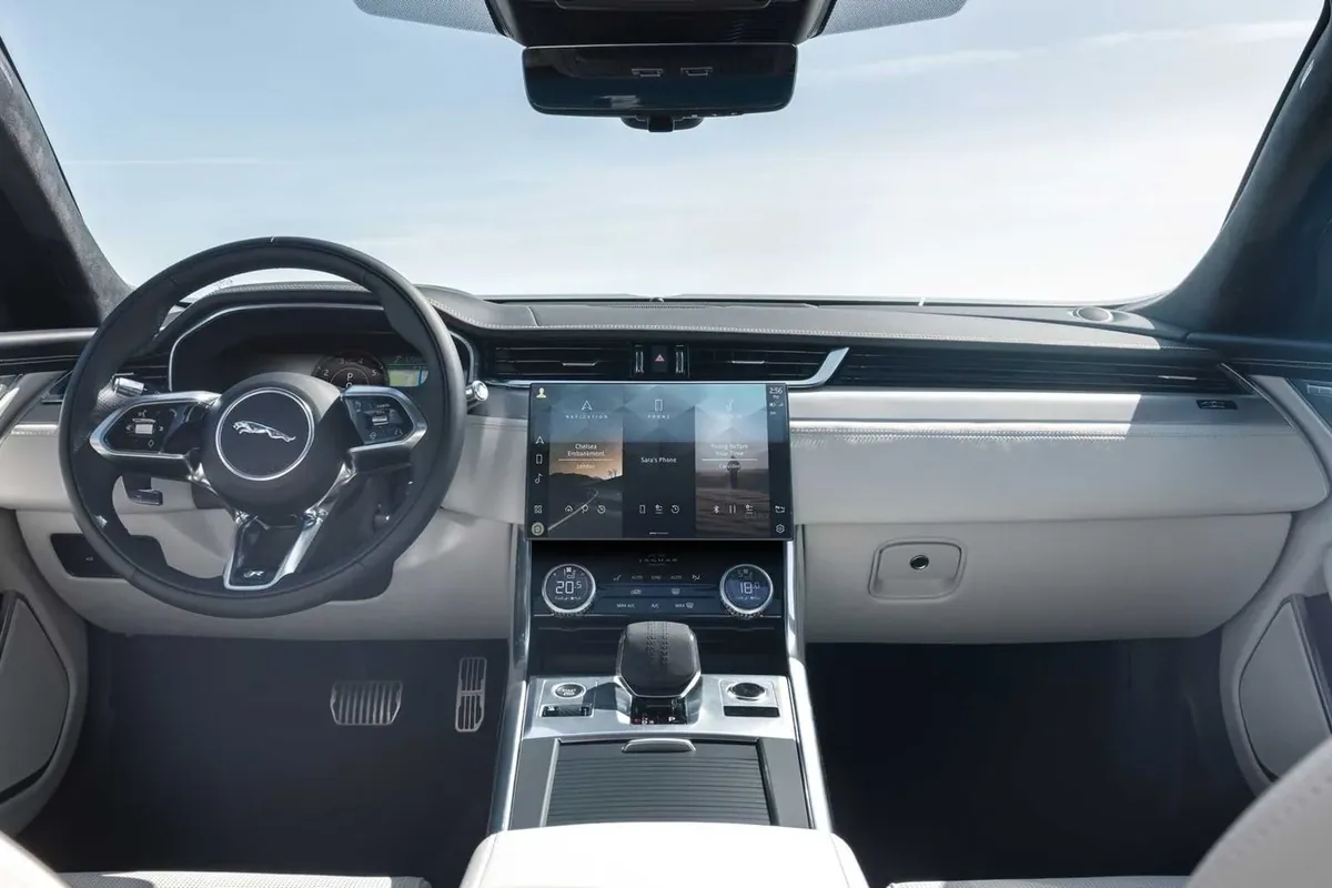Jaguar XF po liftingu