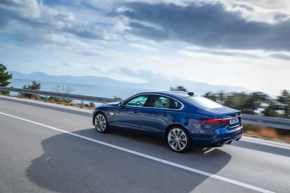 Jaguar XF po liftingu