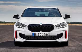 BMW 128ti. Tuż poniżej "M"