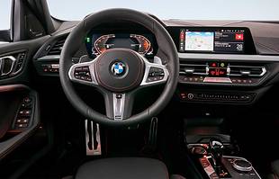 BMW 128ti. Tuż poniżej "M"