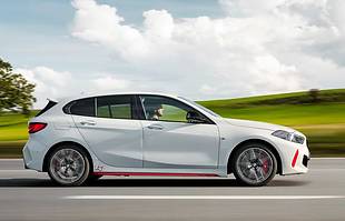 BMW 128ti. Tuż poniżej "M"