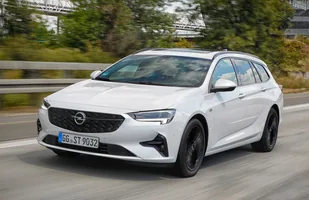 Opel Insignia z nowymi silnikami — zdjęcie 3