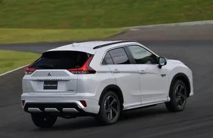 Mitsubishi Eclipse Cross po liftingu. Tylko PHEV — zdjęcie 5