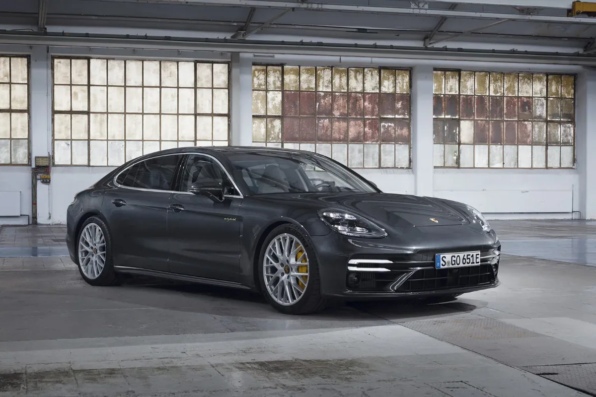 Porsche Panamera Turbo S E-Hybrid Executive