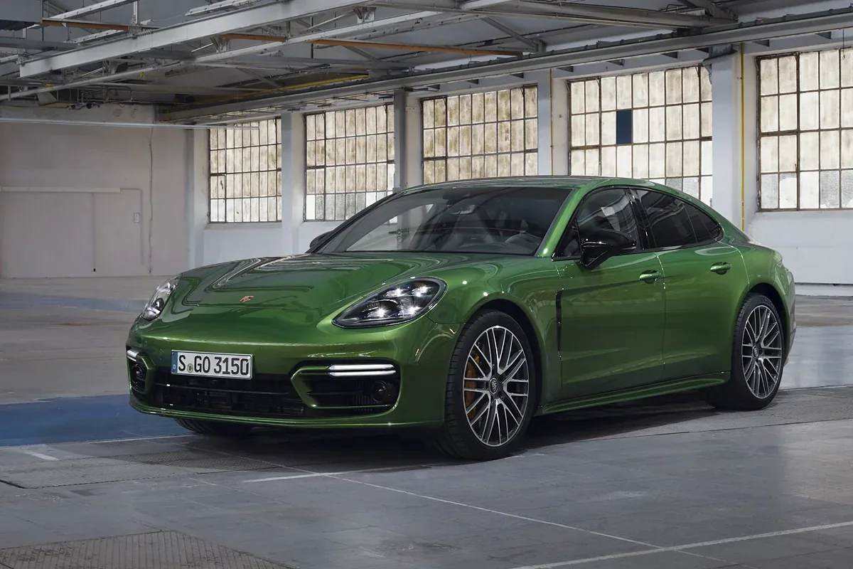 Porsche Panamera 4S