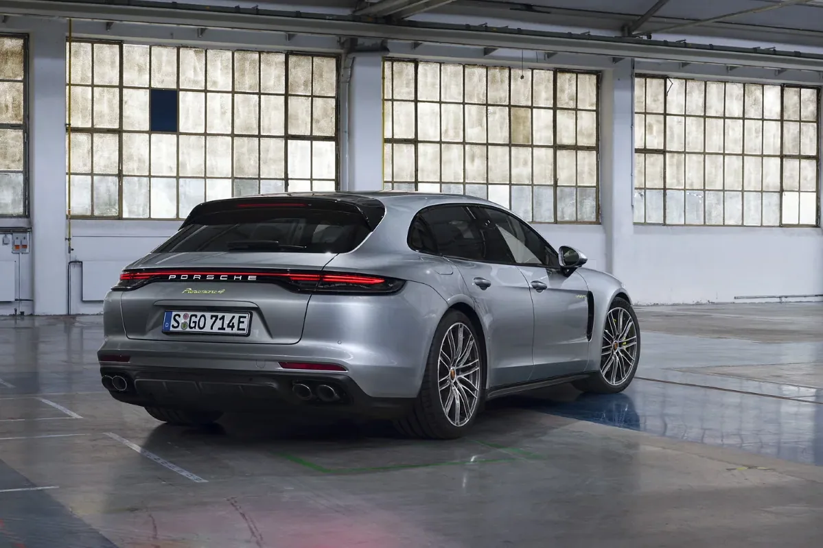 Porsche Panamera 4 E-Hybrid Sport Turismo