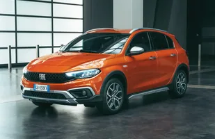 Fiat Tipo po modernizacji. I wersja Cross! — zdjęcie 2