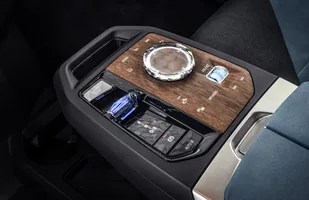 BMW iX. Elektryczny SUV — zdjęcie 6
