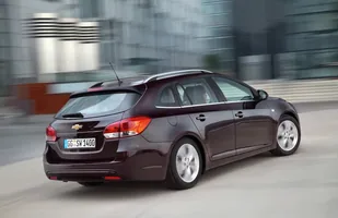 Chevrolet Cruze Station Wagon wkrótce w salonach — zdjęcie 8