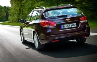 Chevrolet Cruze Station Wagon wkrótce w salonach — zdjęcie 10