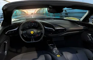 Ferrari SF90 Spider. Flagowy model bez dachu — zdjęcie 6