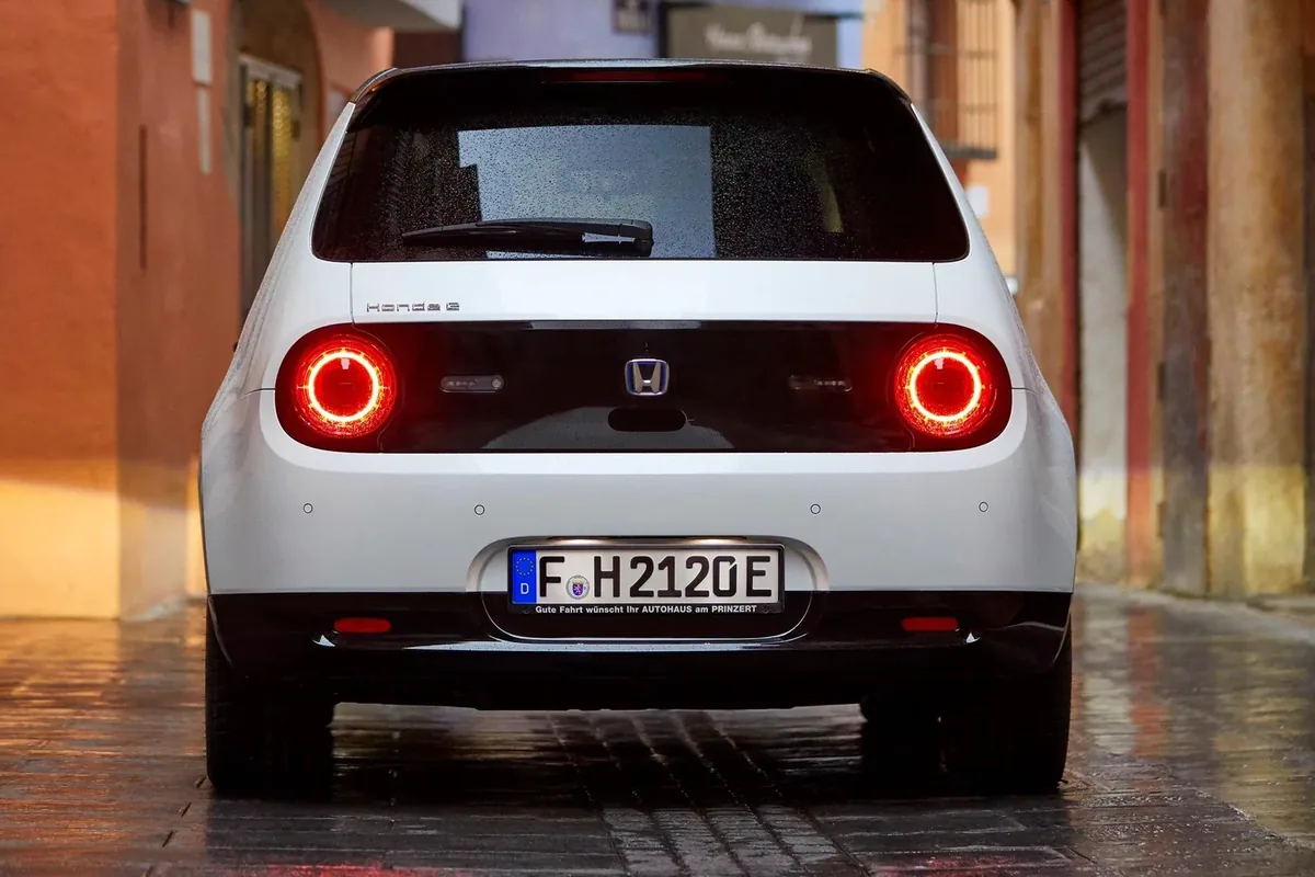 Honda e