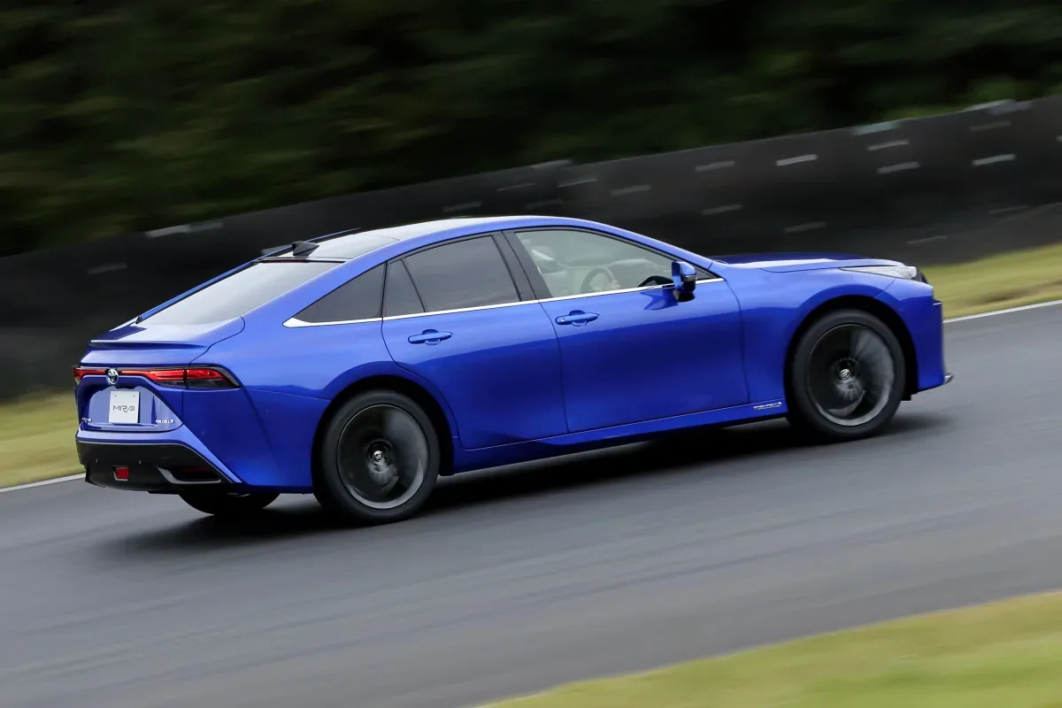Toyota Mirai II