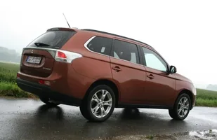 Taki jest nowy Mitsubishi Outlander — zdjęcie 4