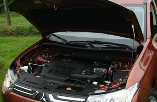 Taki jest nowy Mitsubishi Outlander — zdjęcie 10