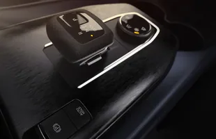 Nowy Nissan Qashqai  - wnętrze — zdjęcie 3