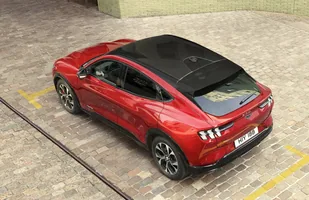 Ford Mustang Mach-E w czterech wersjach — zdjęcie 3