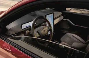 Ford Mustang Mach-E w czterech wersjach — zdjęcie 4