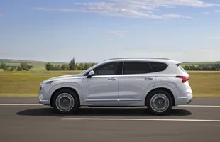 Hyundai Santa Fe hybrid — zdjęcie 3