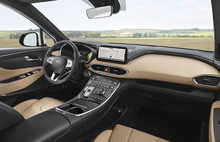 Hyundai Santa Fe hybrid