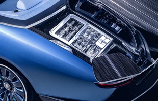 Rolls-Royce Tail Boat. Najdroższe auto świata