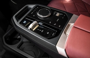 BMW iX. Polskie ceny