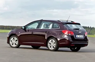 Chevrolet Cruze - Najtańsze kompaktowe kombi! — zdjęcie 1