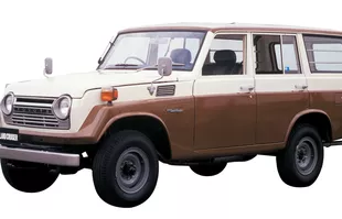70 lat Toyoty Land Cruiser. Legenda jeszcze nie przechodzi na emeryturę!