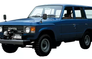 70 lat Toyoty Land Cruiser. Legenda jeszcze nie przechodzi na emeryturę!