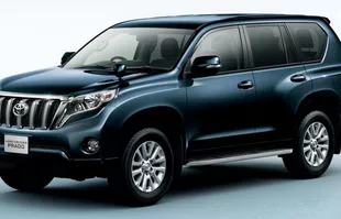 70 lat Toyoty Land Cruiser. Legenda jeszcze nie przechodzi na emeryturę!