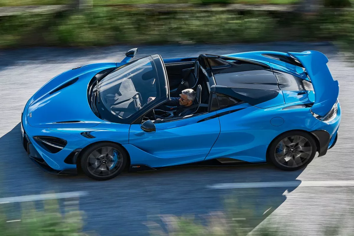 McLaren 765LT Spider. Superkabriolet