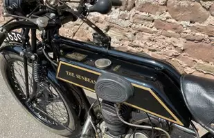 Kolekcja Richarda Hammonda pod młotek