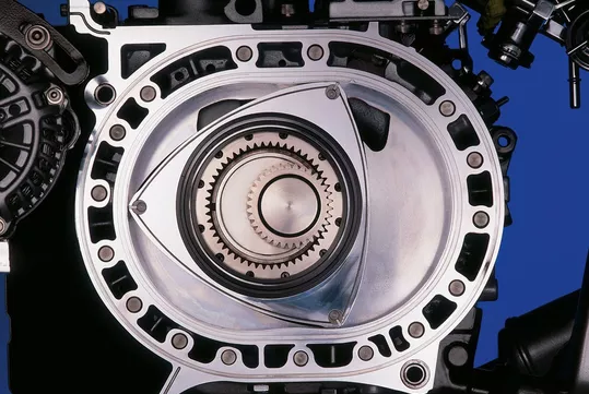 Mazda stawia na wankle? Zastrzegła nowe logo