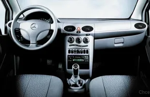 Mercedes klasy A. Ten test łosia... — zdjęcie 2