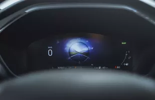 Ford Kuga - najnowsze wcielenie popularnego modelu, teraz dostępne jako hybryda plug-in