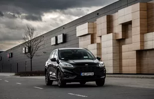 Ford Kuga - najnowsze wcielenie popularnego modelu, teraz dostępne jako hybryda plug-in