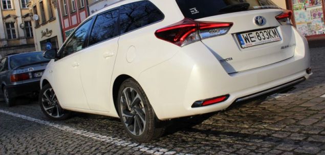 Toyota Auris Sport Hybrid