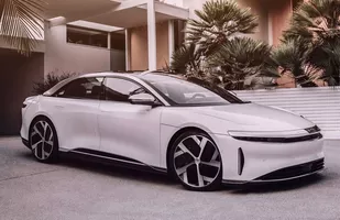Lucid Air już u klientów. To początek końca Tesli?