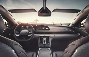 Lucid Air już u klientów. To początek końca Tesli?