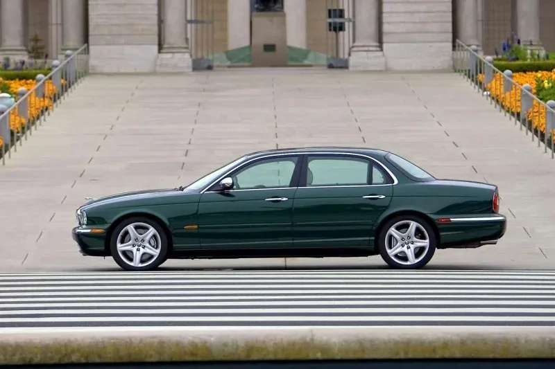 Jaguar XJ X350