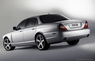 Jaguar XJ - wielki prestiż i koszty — zdjęcie 3
