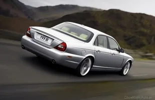 Jaguar XJ - wielki prestiż i koszty — zdjęcie 7