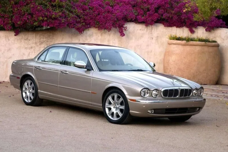 Jaguar XJ X350