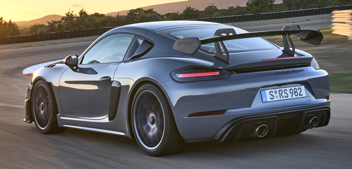 Porsche 718 Cayman GT4 RS