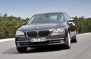 BMW 7 po liftingu — zdjęcie 1