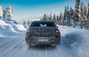 BMW i7 w zimowych testach