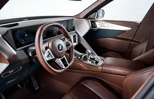 BMW XM. W ciszy i z V8
