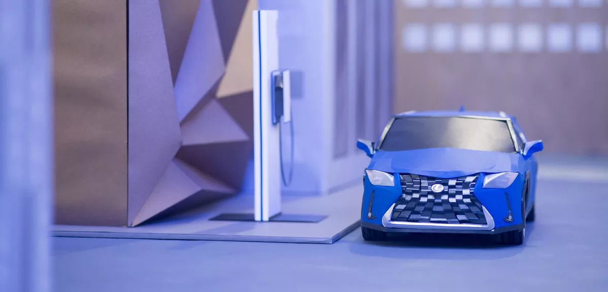 Lexus UX 300e z papieru. Tak się składa, że nawet jeździ